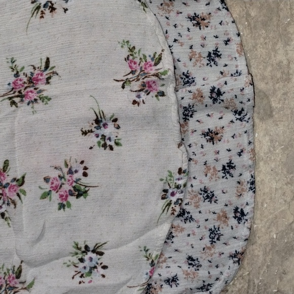 🦋🏵️🦋Mossimo Flowy Floral Tank size Large - Picture 4 of 5